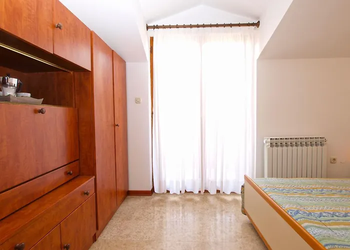 House 1058 Vikendica *