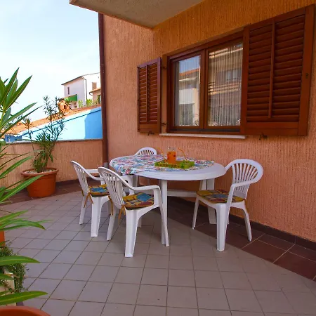 Semesterbostad House 1058 Pula