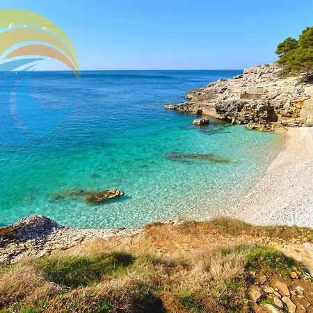 House 1058 Semesterbostad Pula