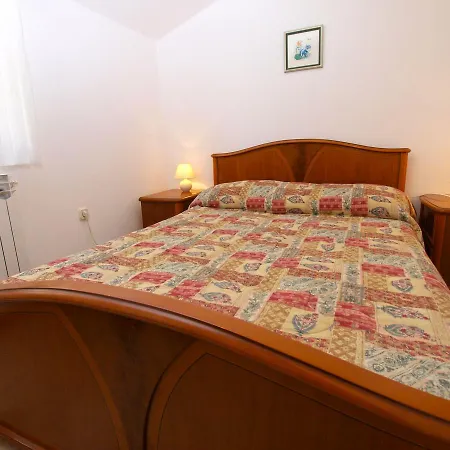 House 1058 بيت للعطل بولا